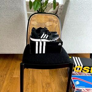 💥SOLD💥  Adidas size 9 Adipure 2.0